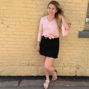 Meet your Posher, Holly